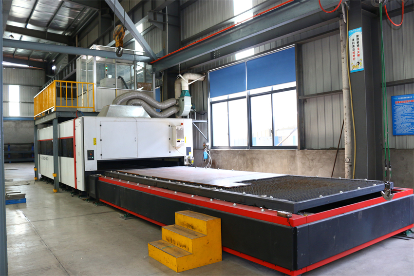 激光切割机1.2 - 副本.jpg